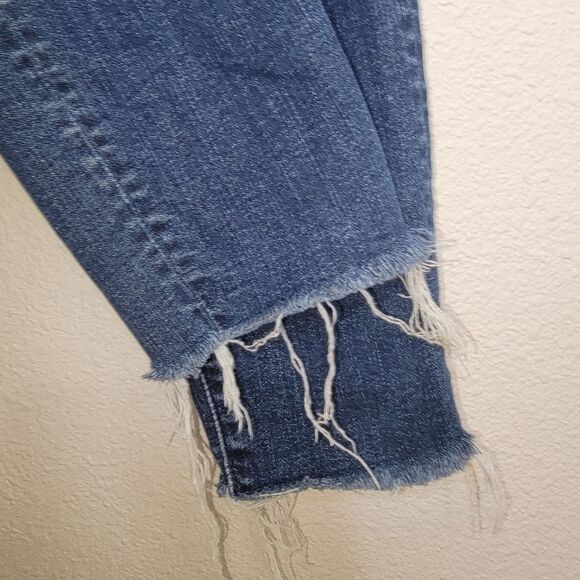 Mother High Waisted Looker Ankle Fray Jeans Close to the Edge 26 Distressed - Picture 7 of 14